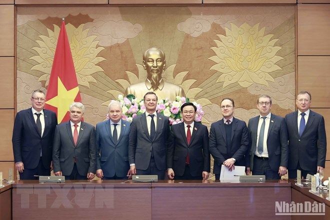 Chủ tịch Quốc hội đề nghị Việt Nam và Nga đẩy mạnh hợp tác về dầu khí và năng lượng ảnh 2