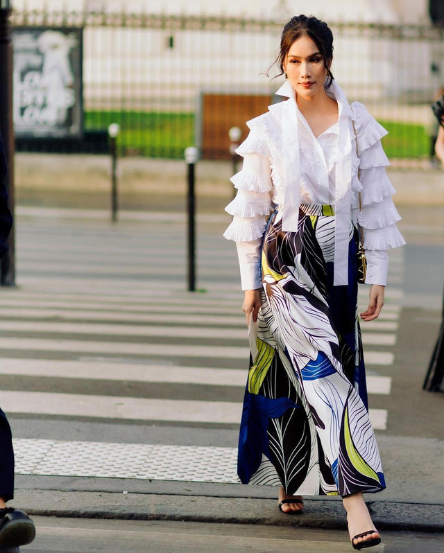 Á hậu Phương Anh dự show Elie Saab Thu Đông 2022 trong khuôn khổ Tuần lễ thời trang Paris