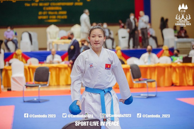 Hoàng Thị Mỹ Tâm mang về huy chương Vàng tại Giải vô địch karate Đông Nam Á 2022. Ảnh: NVCC