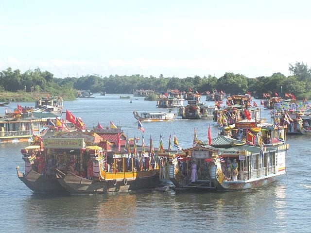 Lễ Hội Điện Huệ Nam là sinh hoạt truyền thống mang yếu tố văn hoá tâm linh của vùng đất Cố đô.  Ảnh: baothuathienhue.vn