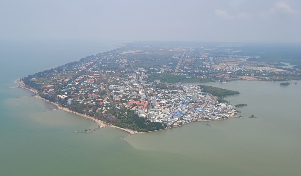 Khai thác tour du lịch Chú thích ảnh