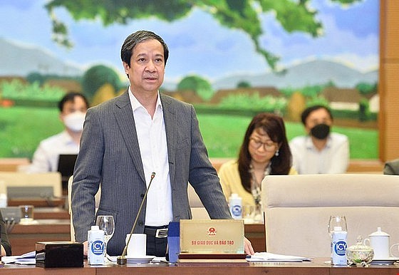 Chủ tịch Quốc hội: “Ép buộc lựa chọn giới tính thai nhi; xâm hại, bạo hành con riêng của vợ, của chồng là những vấn đề nhức nhối