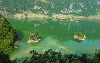 Vẻ đẹp lòng hồ sông Đà ở Tủa Chùa