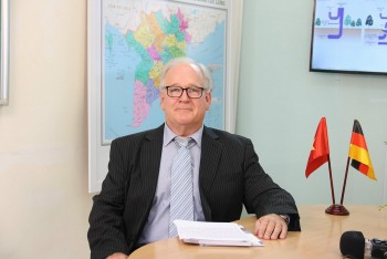 tien sy timothy edward mcgrath tu tran