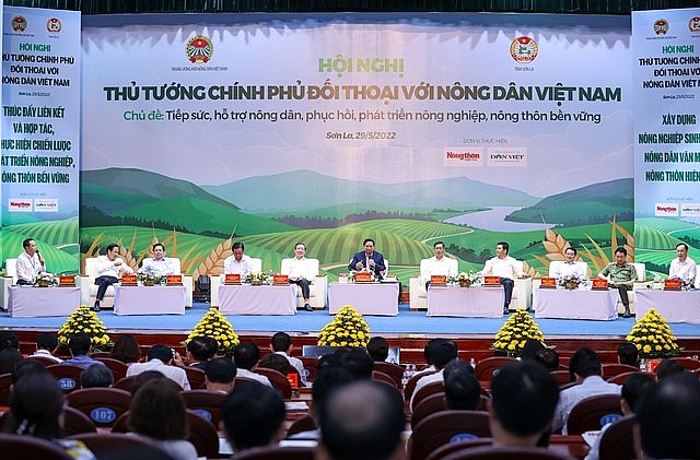 Thủ tướng đối thoại với nông dân: Giữ vững bản lĩnh, xây dựng nền kinh tế độc lập, tự chủ