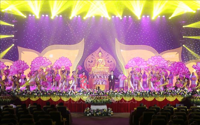 Ninh Bình: Đại lễ Phật đản năm 2023 thu hút hàng nghìn người tham dự
