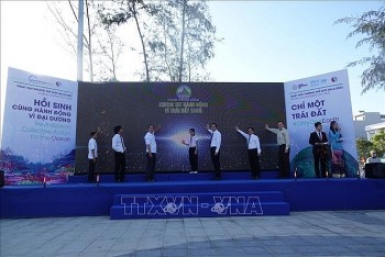 da nang to chuc chuong trinh chung tay hanh dong vi trai dat xanh acting for a green earth