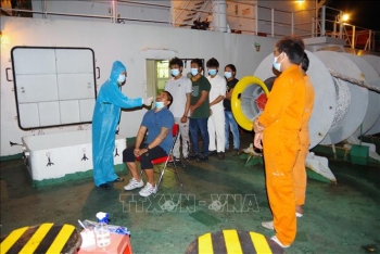 Bà Rịa - Vũng Tàu: Tiếp nhận 8 người nước ngoài bị nạn trên biển