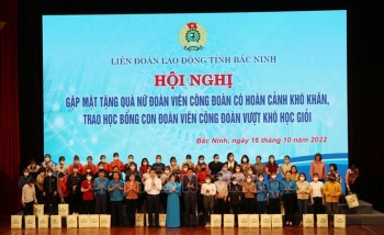 Chăm lo quyền, lợi ích cho nữ công nhân lao động