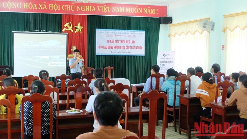 Thúc đẩy việc làm bền vững cho người dân, bảo đảm quyền con người ảnh 2