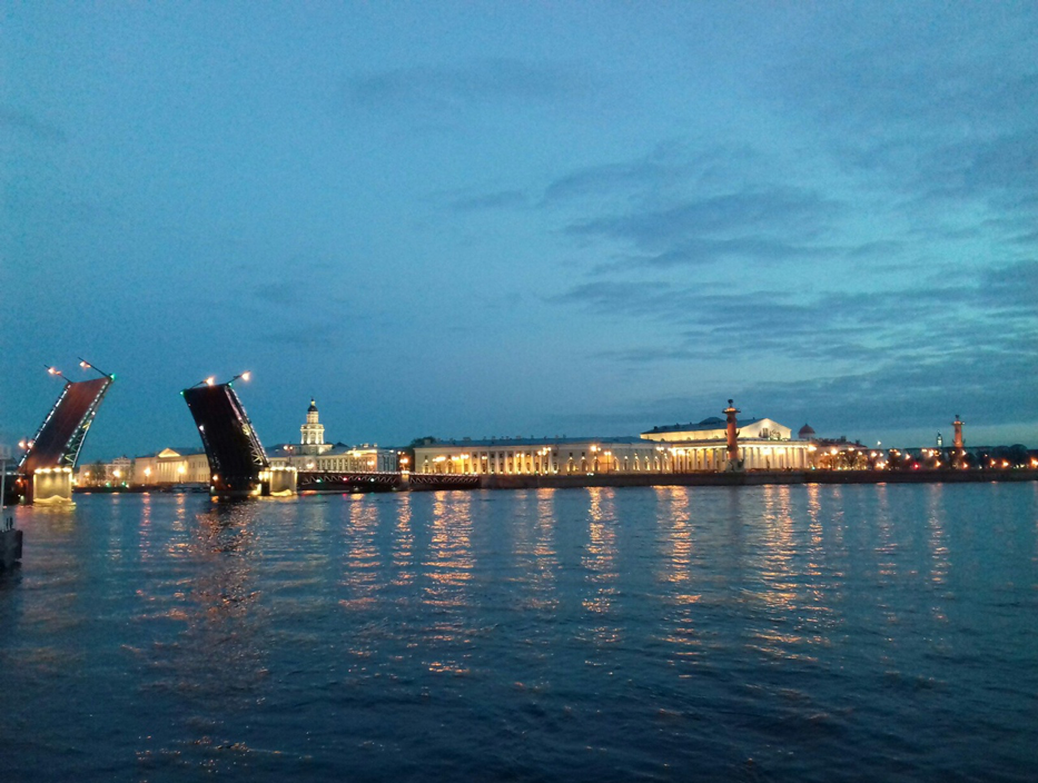 Mùa thu vàng tại Saint-Petersburg trong mắt người Nga Mùa thu vàng tại Saint-Petersburg trong mắt người Nga