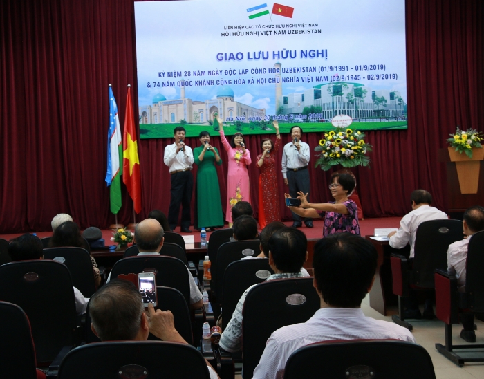 Hội hữu nghị hai nước Việt Nam-Uzbekistan sẽ ký kết Bản ghi nhớ hợp tác giai đoạn 2019-2022 giao luu huu nghi ky niem 28 nam ngay doc lap cong hoa uzbekistan va 74 nam quoc khanh chxhcn viet nam