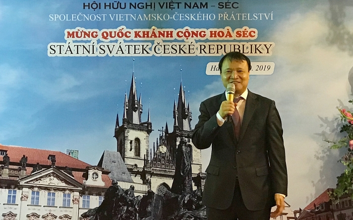 Gặp gỡ hữu nghị kỷ niệm 101 năm Quốc khánh Cộng hòa Séc gap go huu nghi ky niem 101 nam quoc khanh cong hoa sec