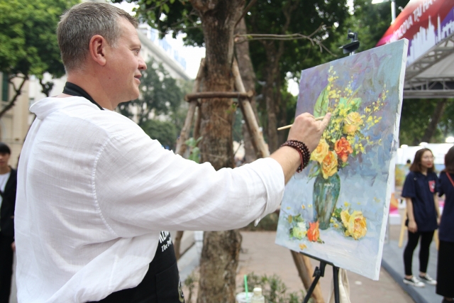 soi dong le hoi duong pho xin moi den matxcova