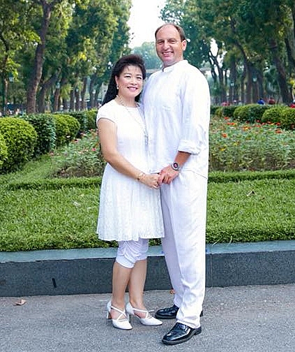 Cặp đôi Đức-Việt 30 năm viết chuyện tình tuổi 17 cap doi duc viet 30 nam viet chuyen tinh tuoi 17