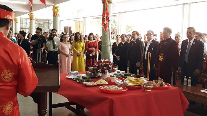 gio to hung vuong tai lao thai lan nhung khoanh khac thieng lieng