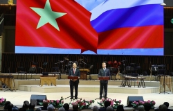dua dac trung van hoa viet nam den voi ban be nga
