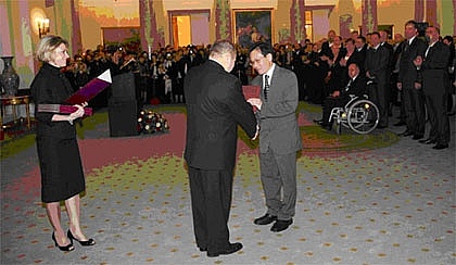 gstskh nguyen ngoc thanh tu mien que cat trang gio lao den hoi dong tham dinh khoa hoc ba lan