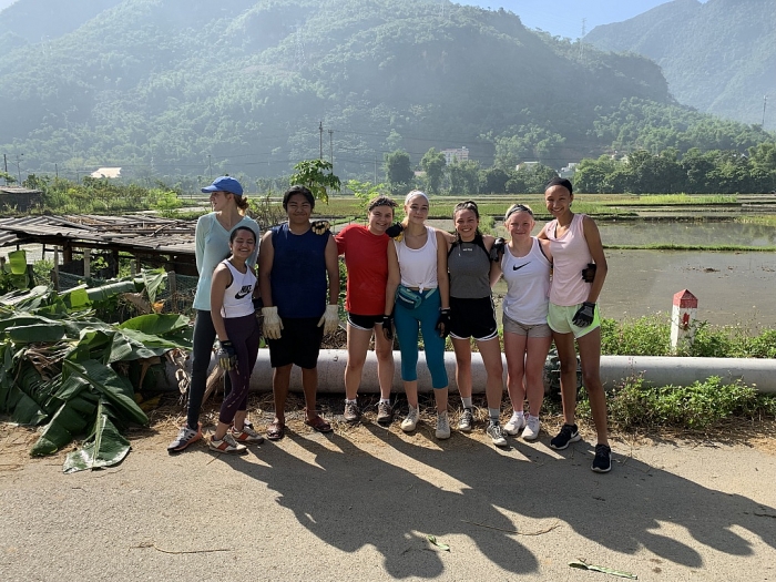 hoc sinh my homestay viet khi dat la la nha