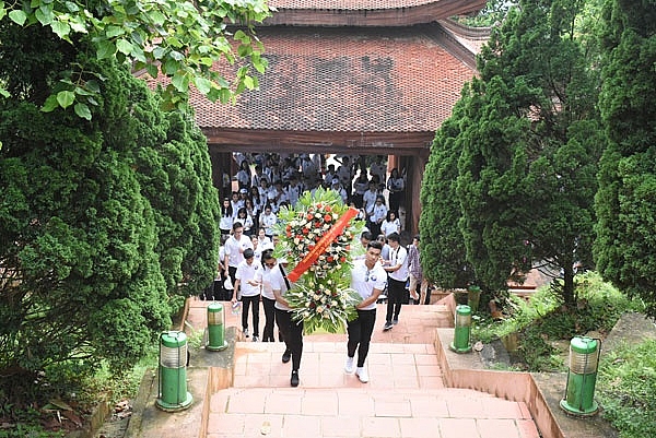 thanh nien kieu bao tham thu do khang chien nam xua