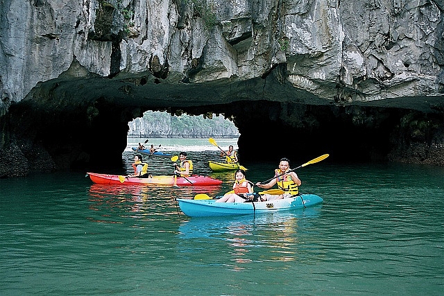 cung cnn kham pha 7 hang dong ky thu nhat viet nam