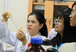con duong khong trai hoa hong cua nu tien si top 100 nha khoa hoc tieu bieu chau a