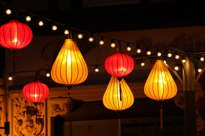 hang tram chiec den long hoi an chu du toi duc