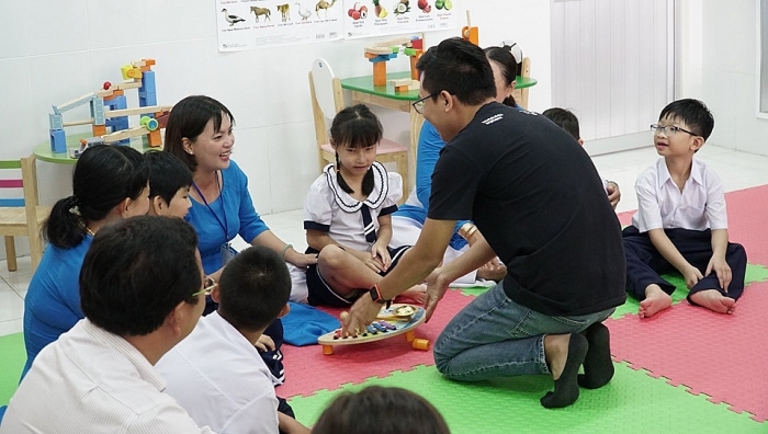 wwo khanh thanh thu vien cho tre em khuyet tat thu 11 tai viet nam