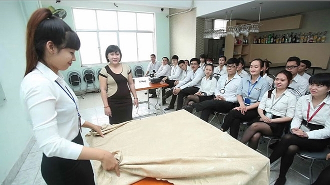 6000 nguoi viet nam sang lao dong tai nhat moi thang