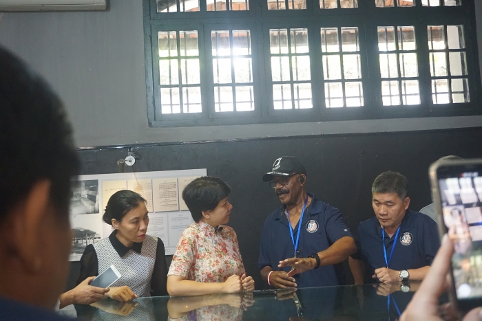 mon qua bat ngo tu nha tu hoa lo cho cuu binh my