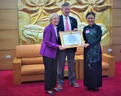 Vinh danh Operation Smile vì mang nụ cười tới cho 10.000 trẻ em Việt