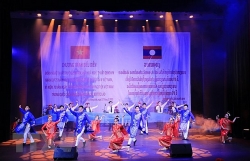 don bien phong cua khau quoc te na meo thanh hoa xay nha van hoa cho ba con ban loi lao