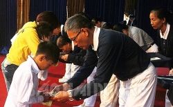 Hội Từ thiện Tzu Chi trao hơn 1 tỷ đồng giúp đỡ học sinh nghèo Hải Dương