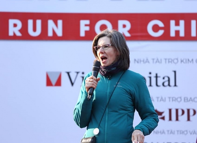 hanoi run for children 2019 thu hut dong dao dai su nghe si tham du