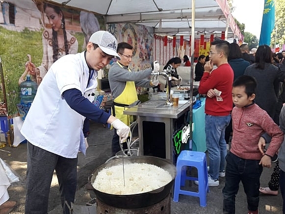 lien hoan am thuc quoc te 2019 ban be nam chau noi nhip cau nhan ai