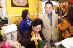 nguoi viet o duc nao nuc chuan bi dem hoi banh chung