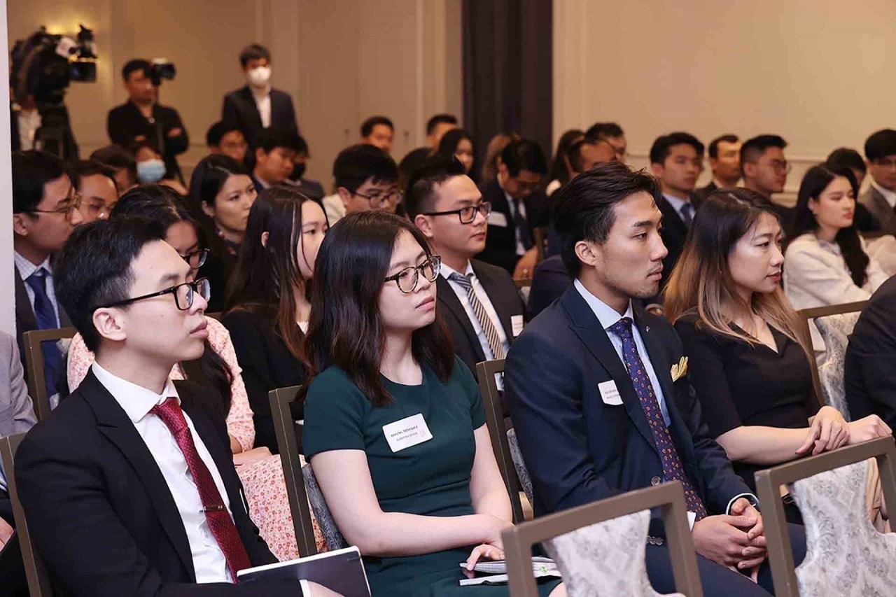 Thủ tướng gặp gỡ, đối thoại với một số trí thức Việt Kiều và thanh niên, sinh viên Việt Nam tại New York